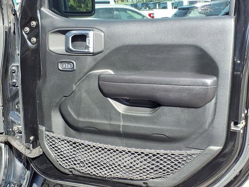 Used 2020 Jeep Gladiator Sport w/ Quick Order Package 24S image 13