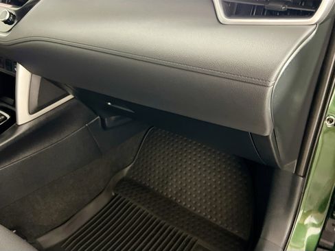 Used 2024 Toyota Corolla Cross LE FWD image 35