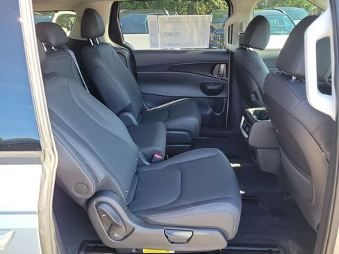 New 2026 Kia Carnival SX Prestige FWD image 12