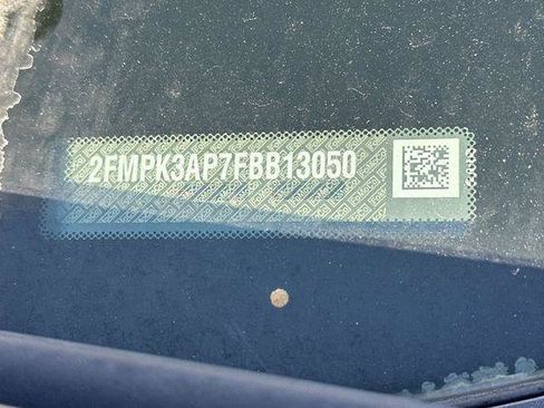 Used 2015 Ford Edge Sport w/ Equipment Group 401A FWD image 3