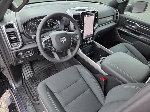 Used 2026 RAM 1500 Big Horn AWD/4WD image 21