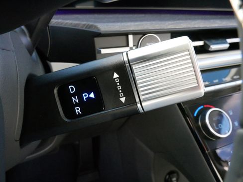 Used 2024 Hyundai Santa Fe Limited image 24