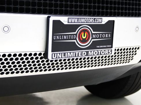 Used 2025 Land Rover Defender 110 S image 26