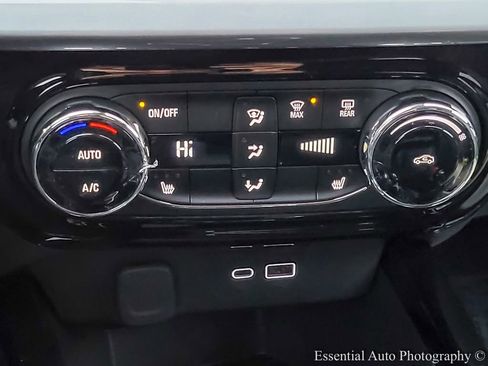 New 2026 Chevrolet Trax LT w/ LT Convenience Package image 14