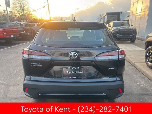 New 2026 Toyota Corolla Cross L image 7