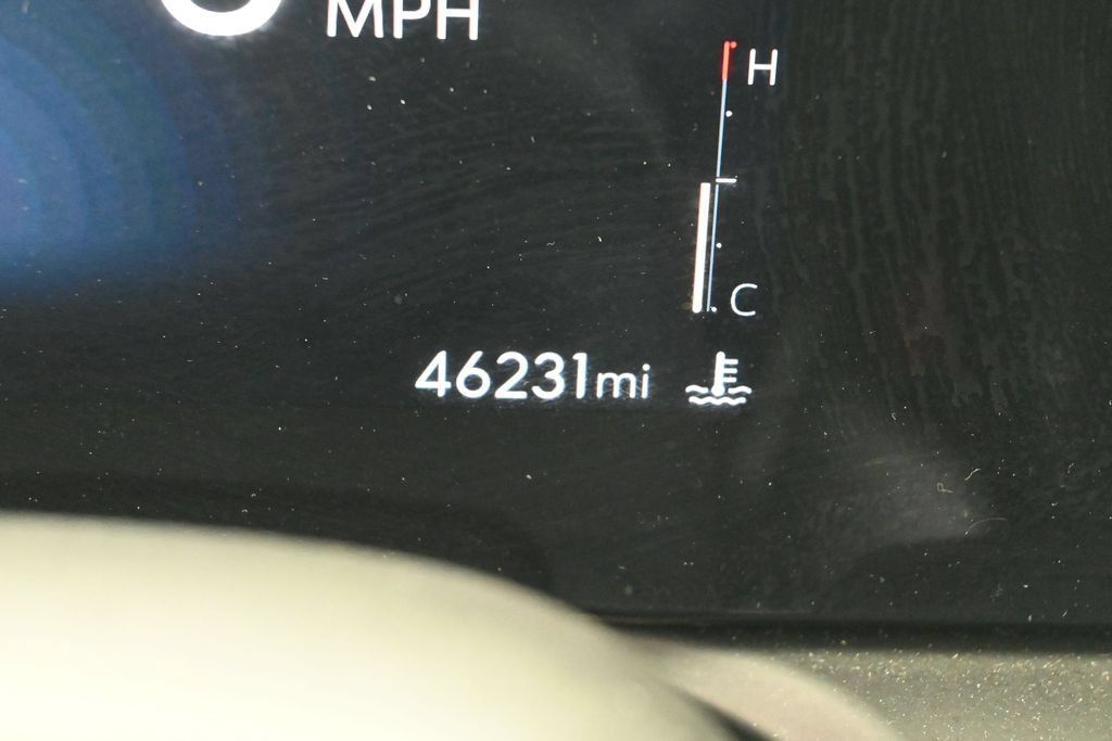 Used 2024 Buick Encore GX Sport Touring FWD image 24