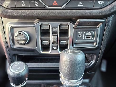 New 2026 Jeep Wrangler Unlimited Sport AWD/4WD image 15