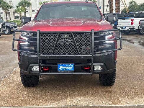 Used 2022 Chevrolet Silverado 1500 LT Trail Boss w/ Safety Package AWD/4WD image 3