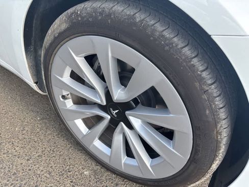 Used 2023 Tesla Model 3 Standard Range RWD image 3