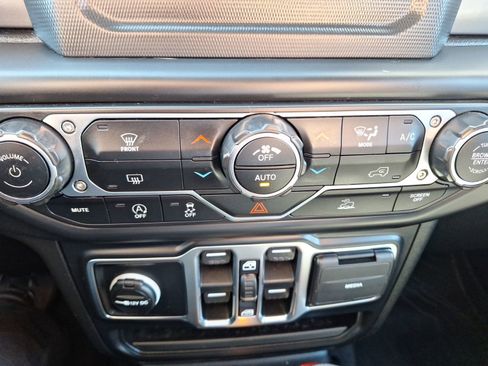 Used 2020 Jeep Gladiator Sport w/ Quick Order Package 24S image 29