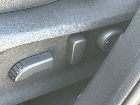 Used 2022 Subaru Forester Limited image 21