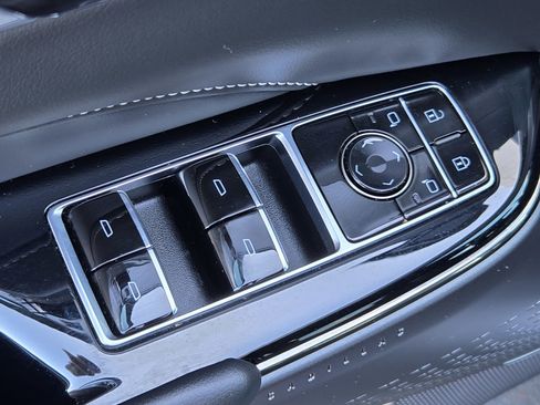 Certified 2024 Cadillac Lyriq Tech AWD/4WD image 17