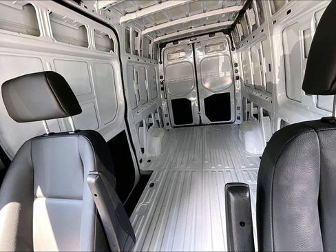 Used 2026 Mercedes-Benz Sprinter 2500 image 19