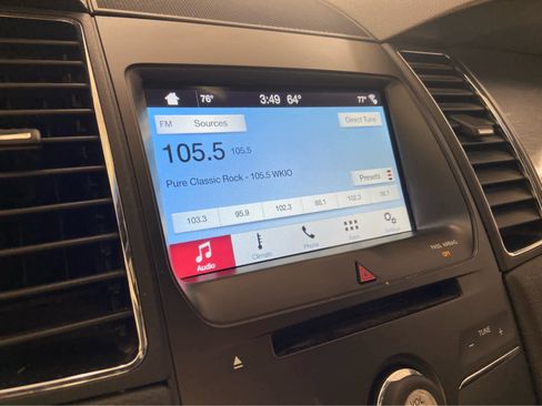 Used 2018 Ford Taurus SEL w/ Equipment Group 201A image 24