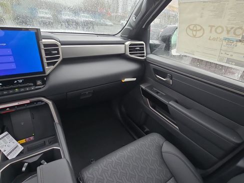 New 2025 Toyota Tundra Limited image 21