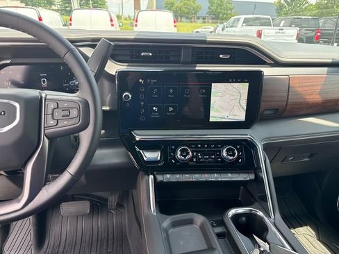 New 2026 GMC Sierra 2500 Denali Ultimate AWD/4WD image 19