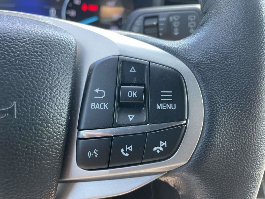 Certified 2023 Ford Explorer XLT RWD image 24
