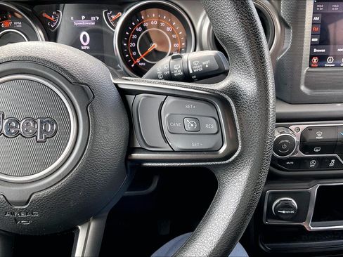 Used 2023 Jeep Wrangler Sport AWD/4WD image 19