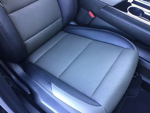 New 2026 Chevrolet Equinox LT w/ Convenience Package II image 13