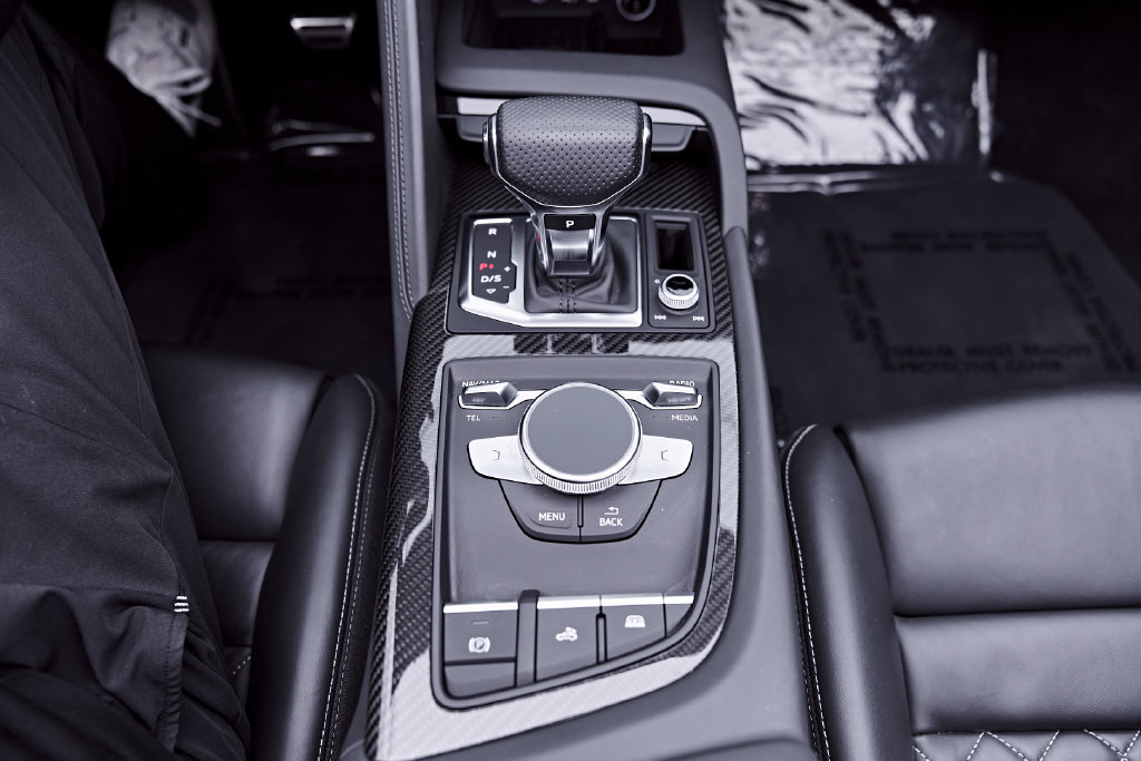 Used 2022 Audi R8 V10 performance w/ Carbon Exterior Package RWD image 78