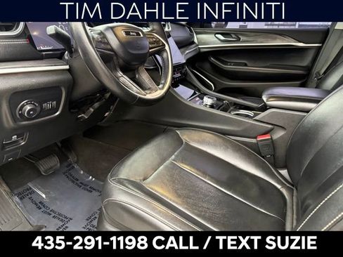 Used 2022 Jeep Grand Cherokee L Limited image 10