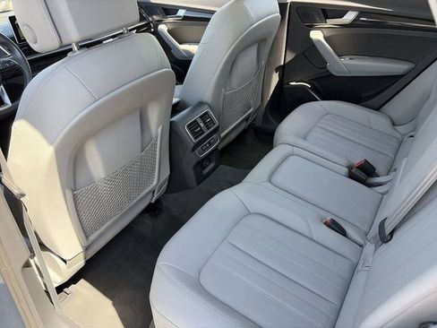 Used 2018 Audi Q5 2.0T Premium Plus w/ Premium Plus Package AWD/4WD image 18