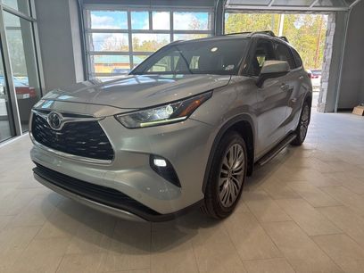 Used 2021 Toyota Highlander Platinum