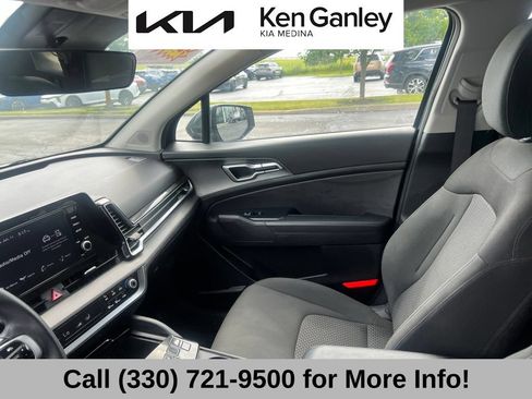 Certified 2023 Kia Sportage LX AWD/4WD image 40