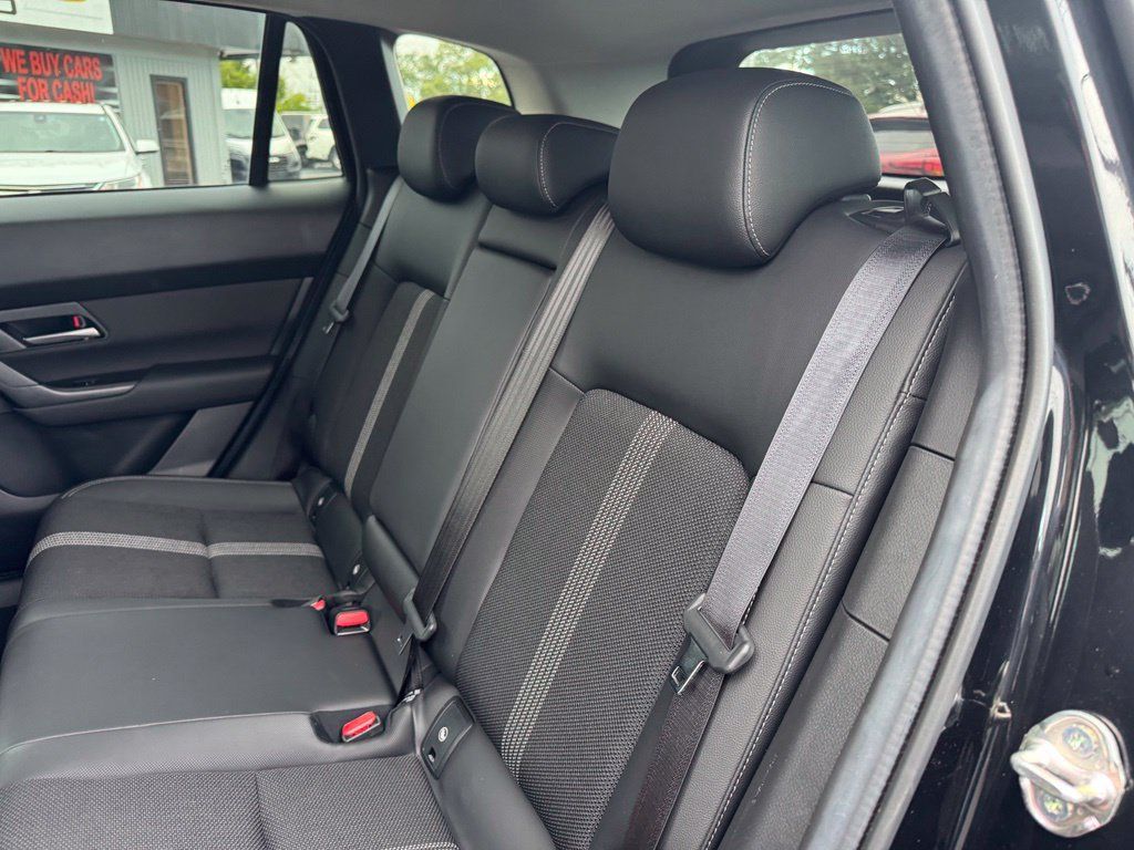 Used 2024 MAZDA CX-50 AWD 2.5 S w/ Preferred Package image 16