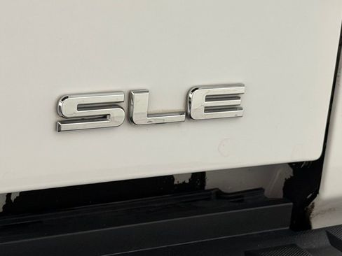 Used 2017 GMC Sierra 1500 SLE image 13