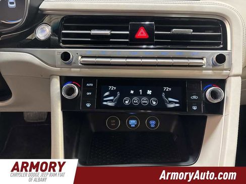 Used 2024 Genesis G70 2.5T image 18