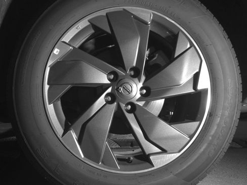 Used 2025 Nissan Rogue SV image 14