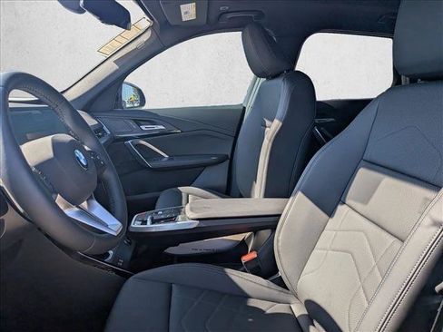 Certified 2026 BMW X1 xDrive28i w/ Technology Package AWD/4WD image 4