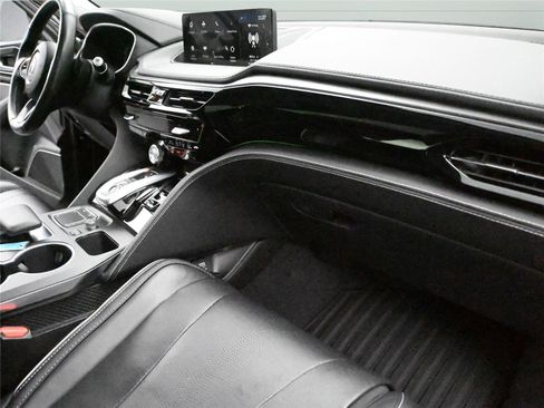 Certified 2024 Acura MDX SH-AWD w/ Advance Package image 15