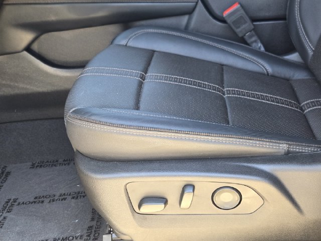 Certified 2025 Chevrolet Tahoe High Country AWD/4WD image 18