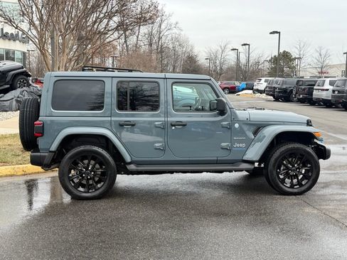 Used 2024 Jeep Wrangler Unlimited Sahara w/ Dual Top Group image 6