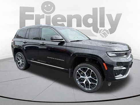 Used 2023 Jeep Grand Cherokee Summit w/ Adv Protech Group IV AWD/4WD image 10