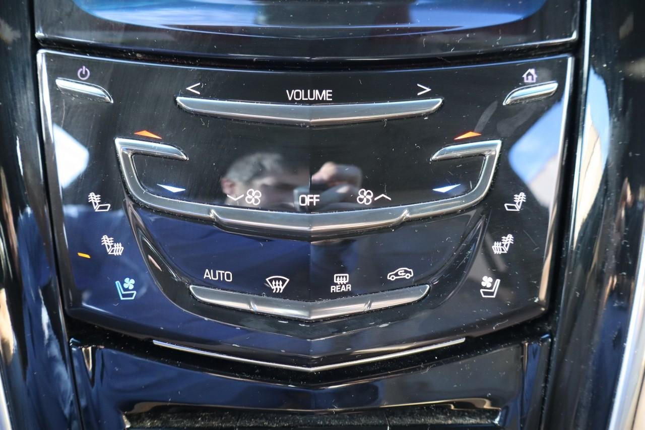 Used 2019 Cadillac Escalade ESV Platinum AWD/4WD image 16