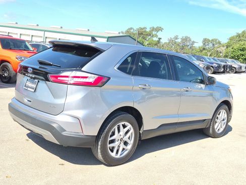 Used 2024 Ford Edge SEL AWD/4WD image 5