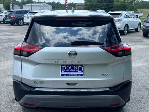 Used 2021 Nissan Rogue SV w/ Premium Package FWD image 8