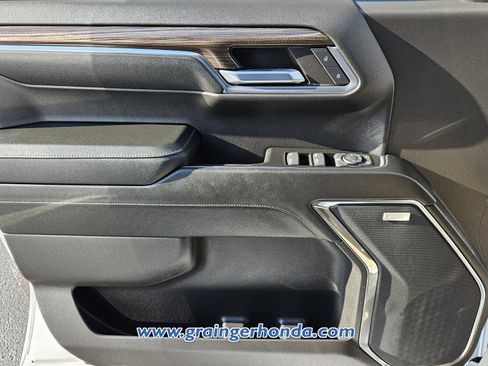 Used 2024 Chevrolet Silverado 1500 LT Trail Boss w/ Convenience Package II image 23