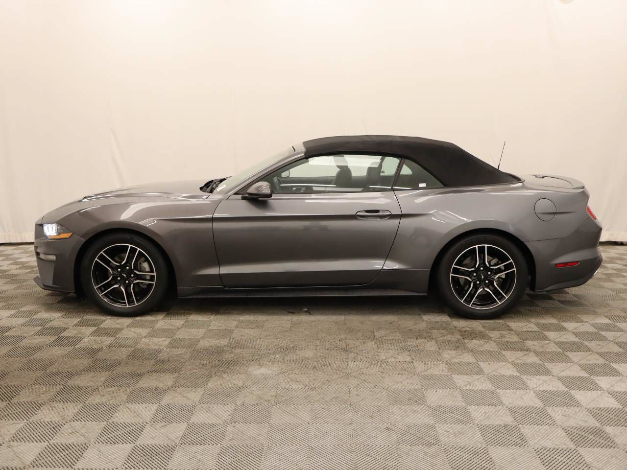 Used 2021 Ford Mustang Premium RWD image 2