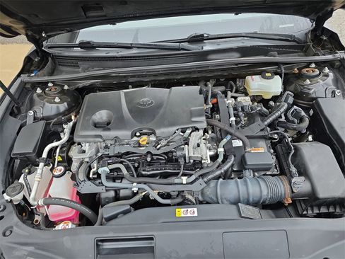 Used 2021 Toyota Avalon Limited image 27