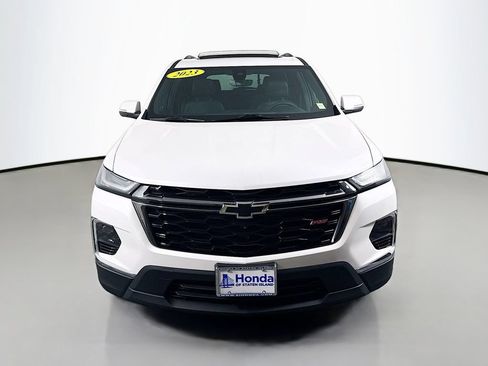 Used 2023 Chevrolet Traverse RS AWD/4WD image 2