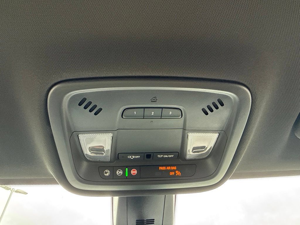 Certified 2022 Chevrolet Traverse LT w/ Midnight/Sport Edition AWD/4WD image 19