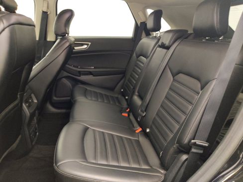 Used 2019 Ford Edge SEL w/ Equipment Group 201A AWD/4WD image 18