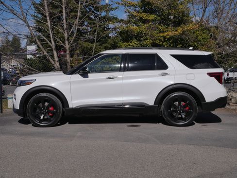 Certified 2023 Ford Explorer ST w/ Equipment Group 401A image 17