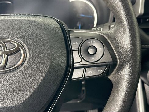 Certified 2025 Toyota RAV4 XLE AWD/4WD image 17