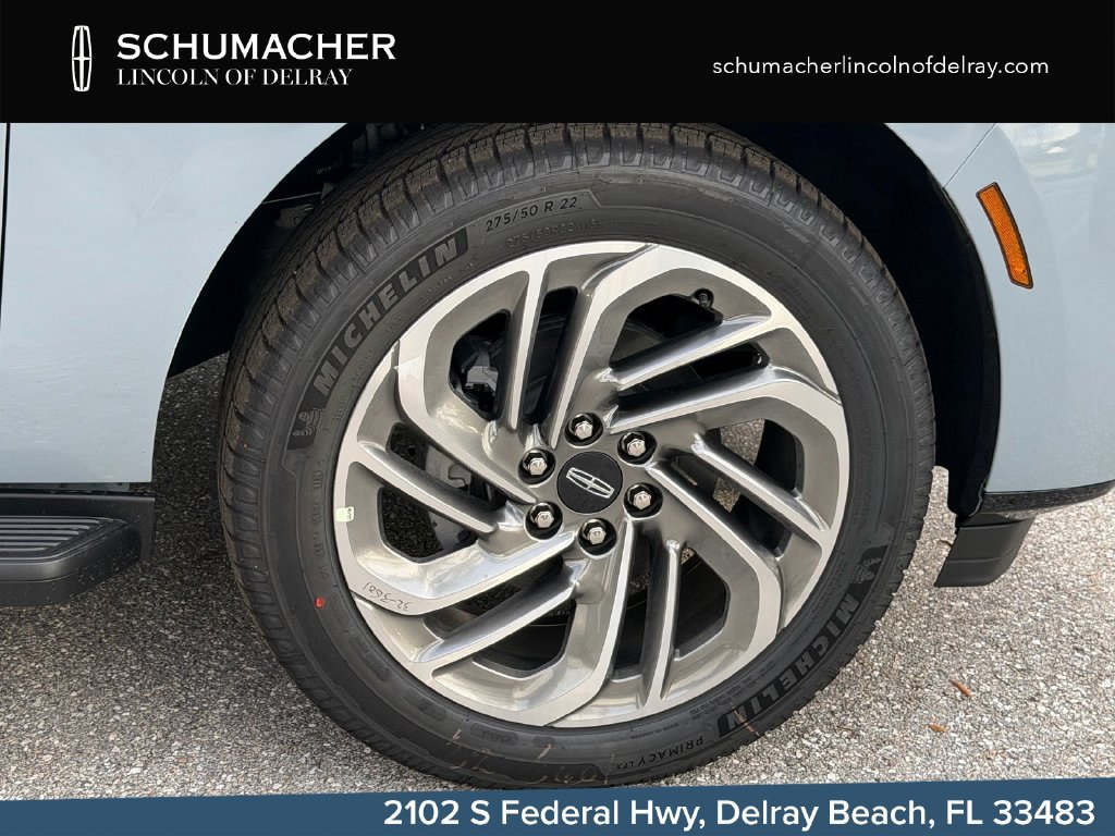New 2026 Lincoln Navigator Premiere AWD/4WD image 9
