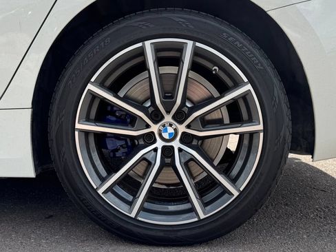 Used 2019 BMW 330i xDrive Sedan AWD/4WD image 12